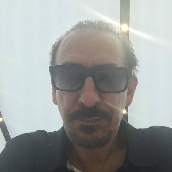 Meet your Posher, Alborz - Picture 1 of 1